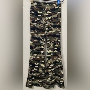 Camo print flare yoga pants